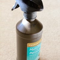 Making a Light-Proof Spray Bottle